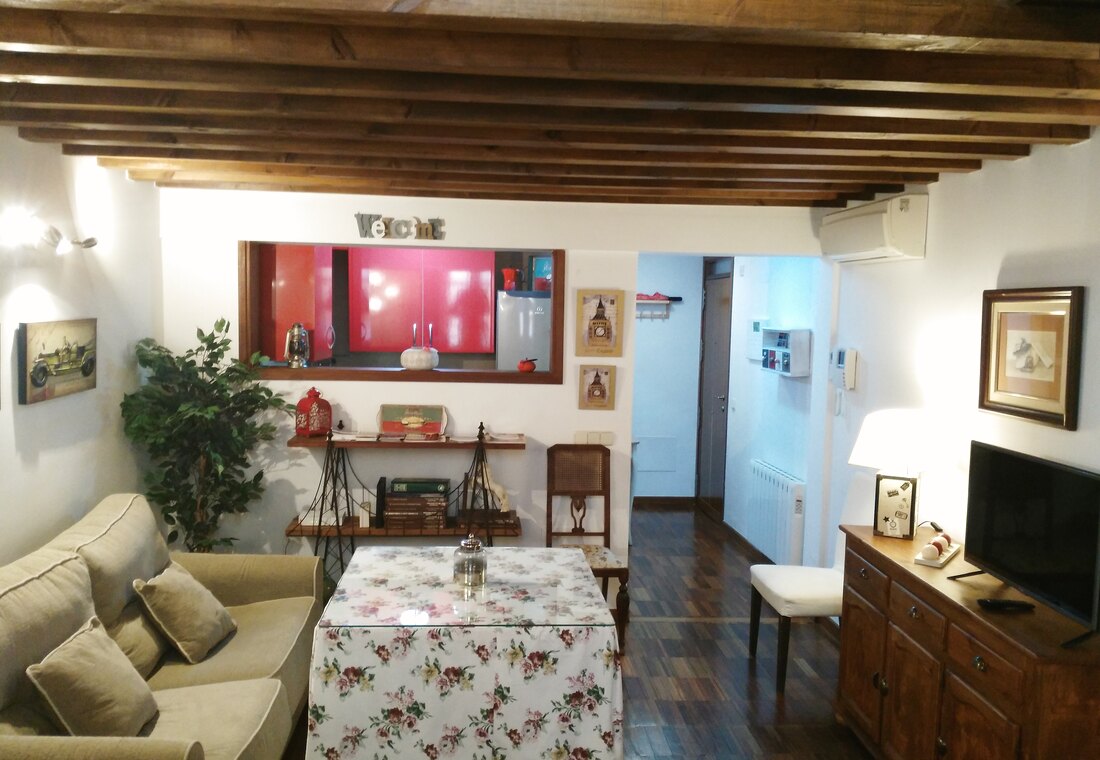 Salón — Vistas a la Catedral