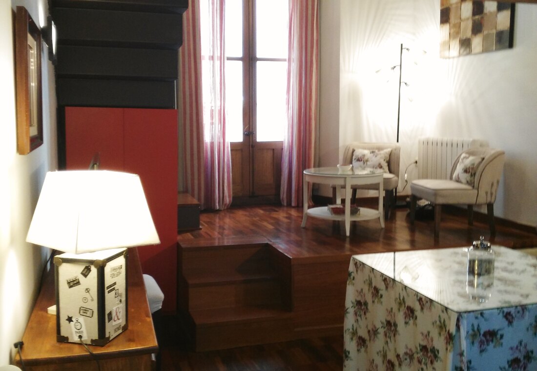 Salón — Vistas a la Catedral